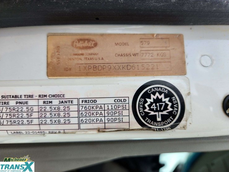 2019-peterbilt-579-image-27