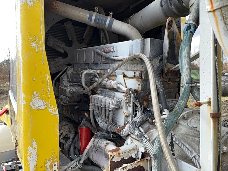 1999-advance-cm3ap6811-concrete-mixer-truck-vn:1a9tac4s8x0007087-image-9