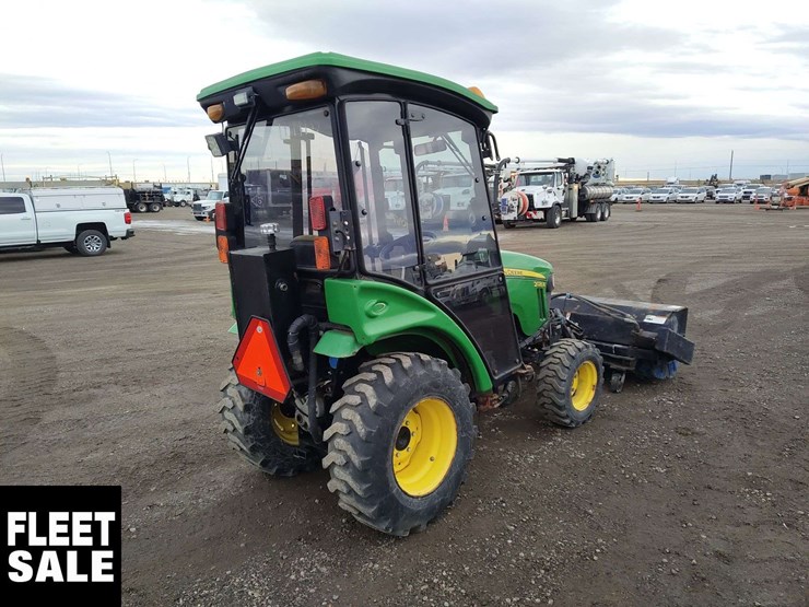 2013-john-deere-2025r-image-4