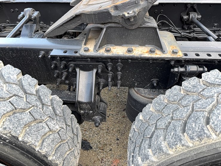 2007-mack-cxn613-truck-tractor-vn:1m1ak06y37n023197-image-7