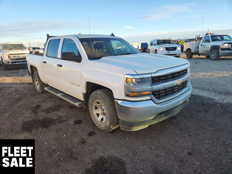 2018-chevrolet-silverado-1500-image-2