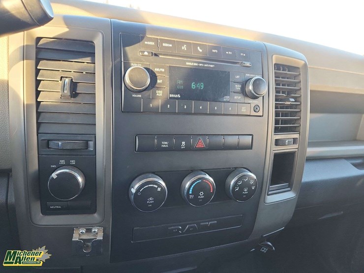 2012-dodge-1500-image-13