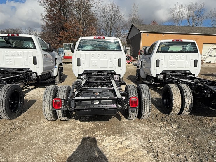 new-unused-chevy-5500-cab-&-chassis-image-5
