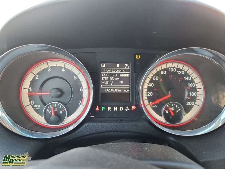 2016-dodge-grand-caravan-crew-image-17