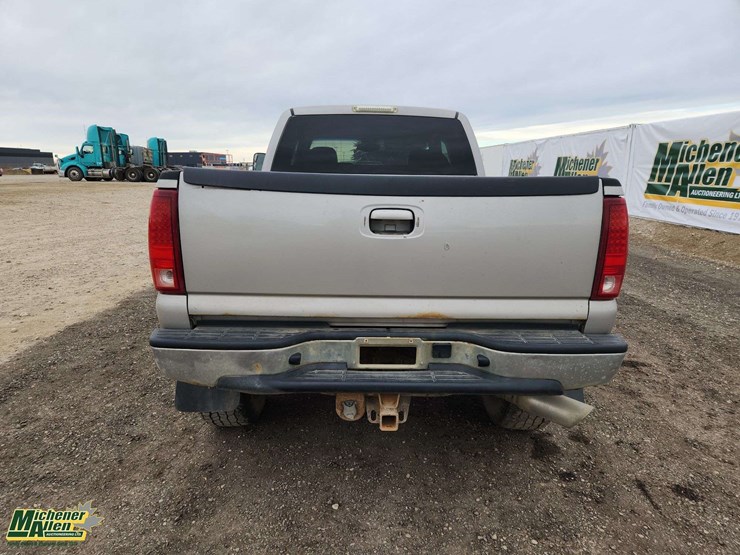 2006-chevrolet-silverado-2500hd-image-7