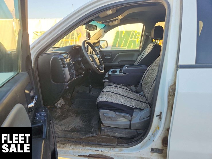 2018-chevrolet-silverado-1500-image-16