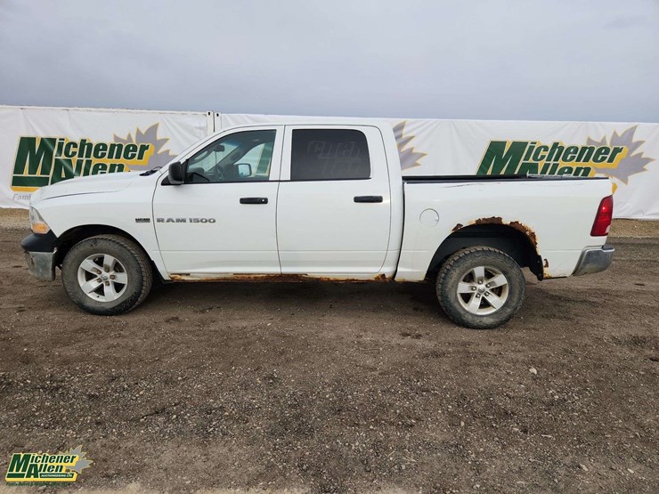 2012-dodge-1500-image-2