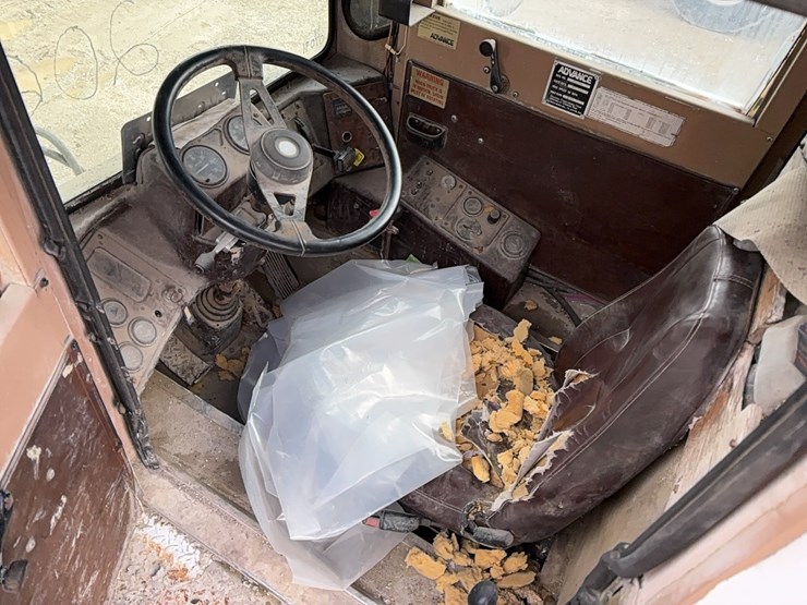 1999-advance-cm3ap6811-concrete-mixer-truck-vn:1a9tac4sxx0007091-image-21