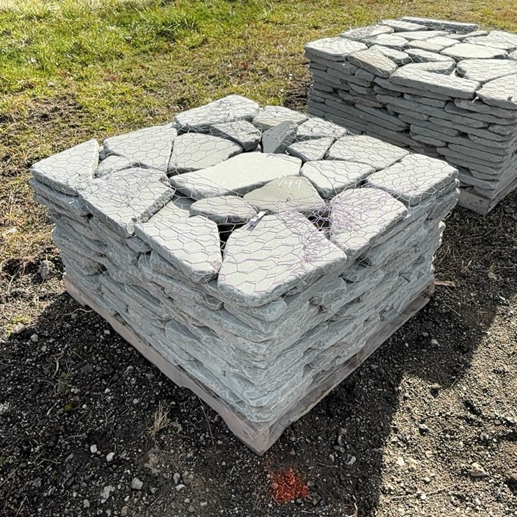 PALLET OF STONES