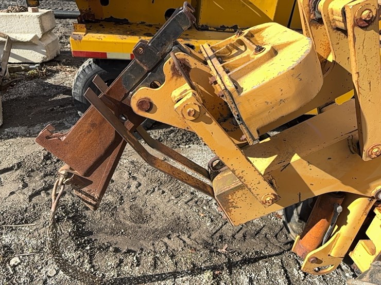 case-maxi-sneaker-image-13