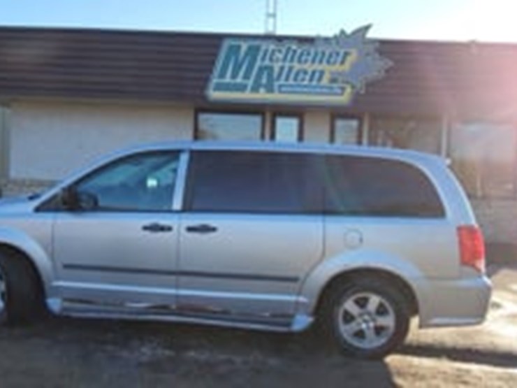 2011-dodge-grand-caravan-se-image-5