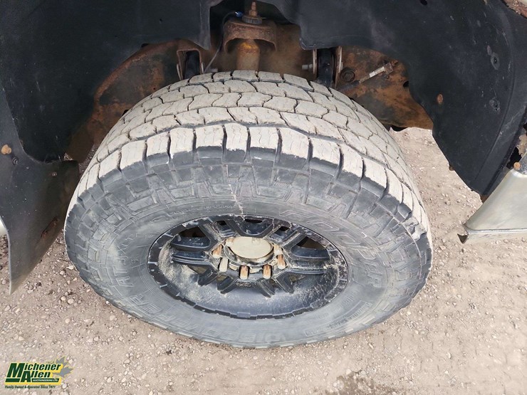 2006-chevrolet-silverado-2500hd-image-13