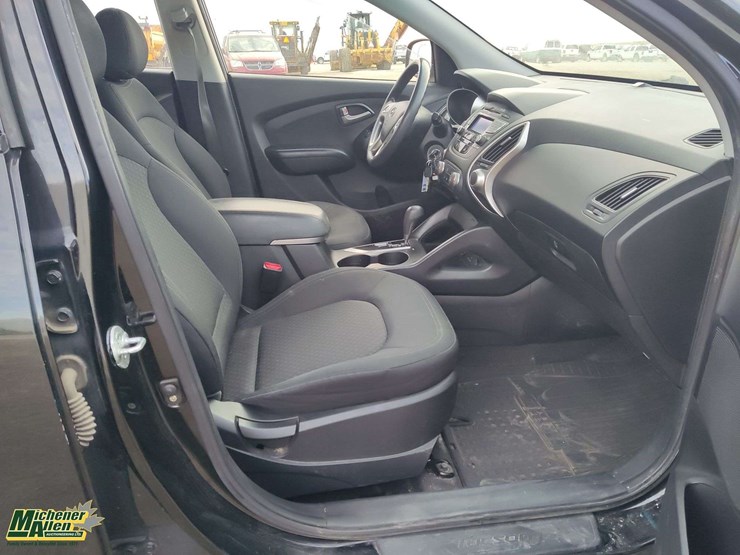 2010-hyundai-tucson-image-20