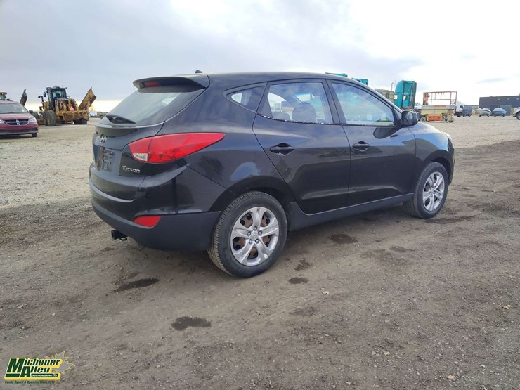 2010-hyundai-tucson-image-4