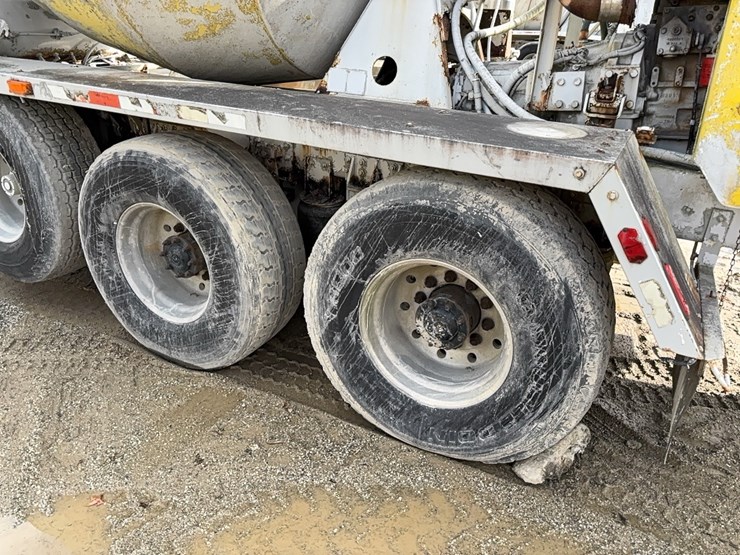 1999-advance-cm3ap6811-concrete-mixer-truck-vn:1a9tac4s8x0007087-image-10