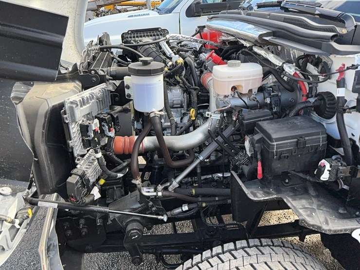 new-unused-chevy-5500-cab-&-chassis-image-23