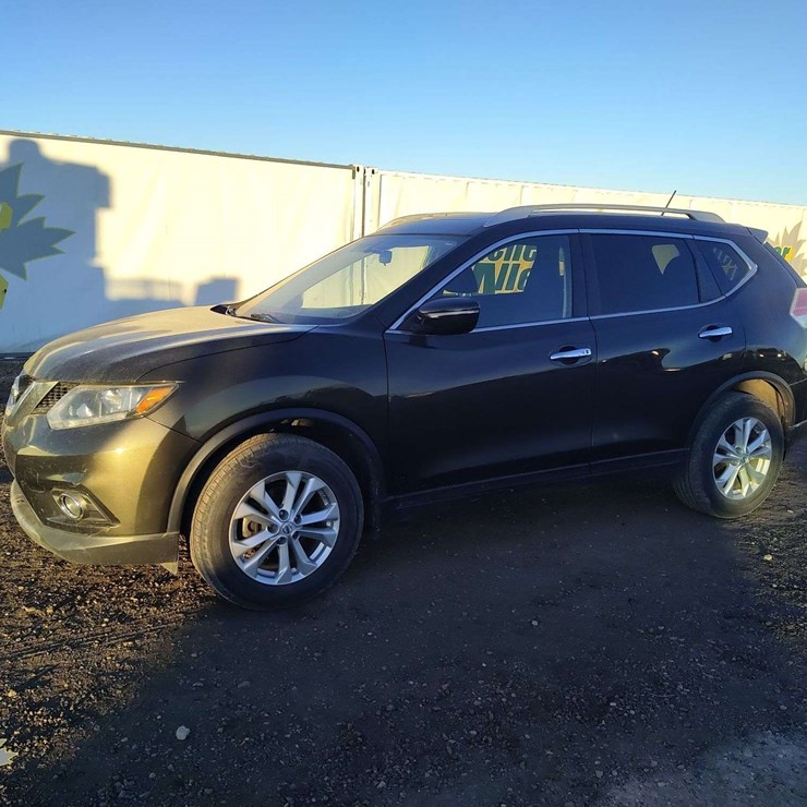 2014 NISSAN ROGUE