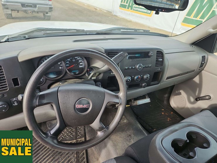 2009-gmc-sierra-1500-image-13