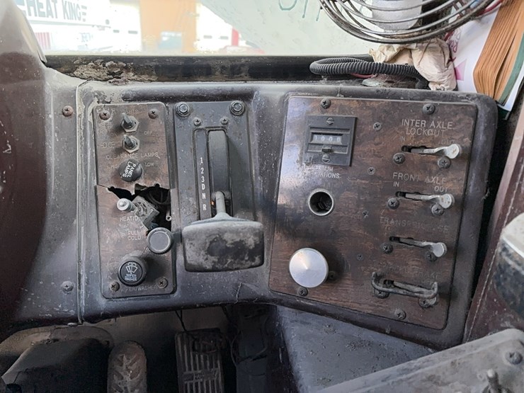 1999-advance-cm3ap6811-concrete-mixer-truck-vn:1a9tac4s0x0007083-image-24