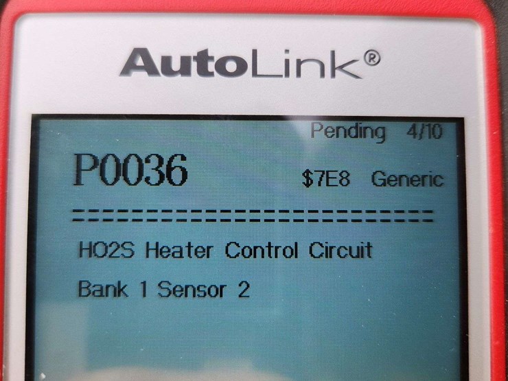 2012-chevrolet-silverado-3500hd-image-45