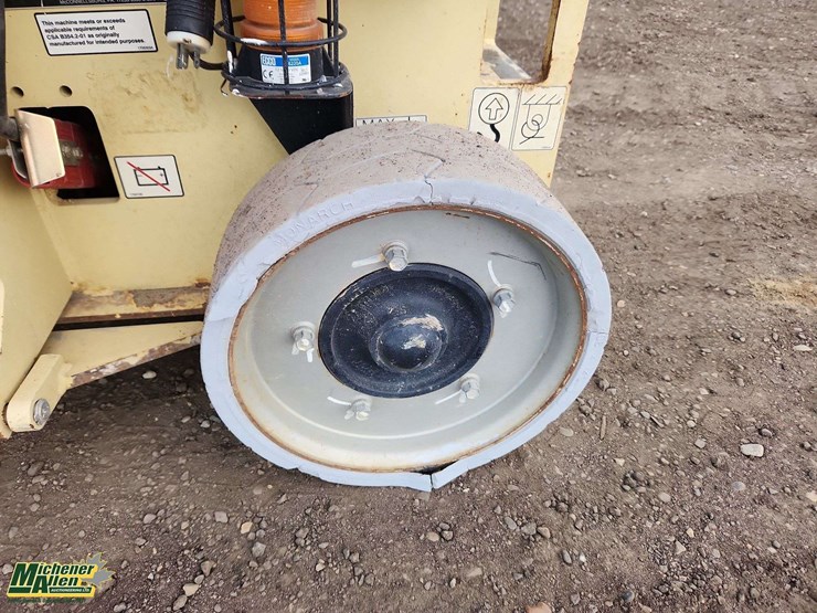 2007-jlg-2030es-image-11