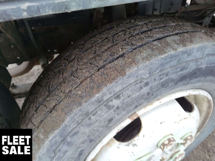 2007-gmc-w5500-image-11