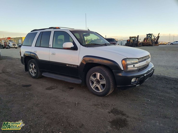 2004-chevrolet-trailblazer-image-2