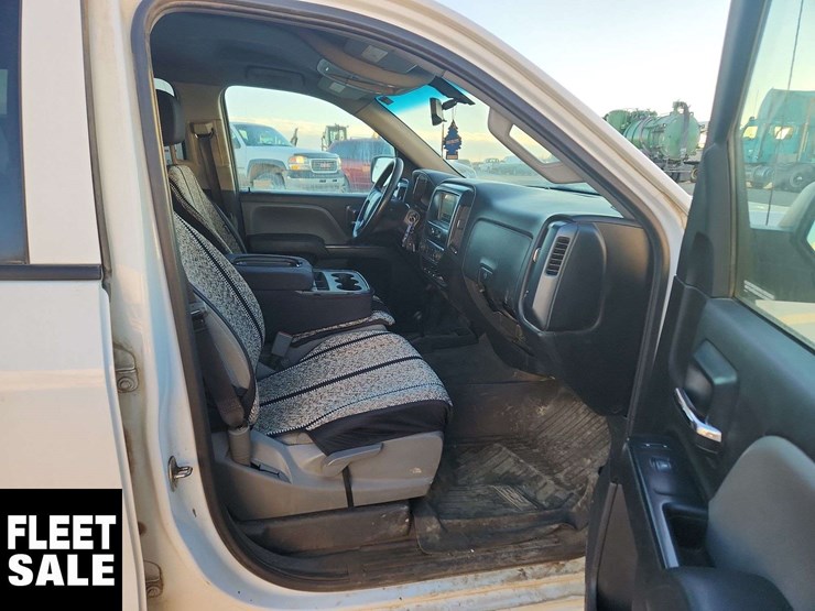 2018-chevrolet-silverado-1500-image-28