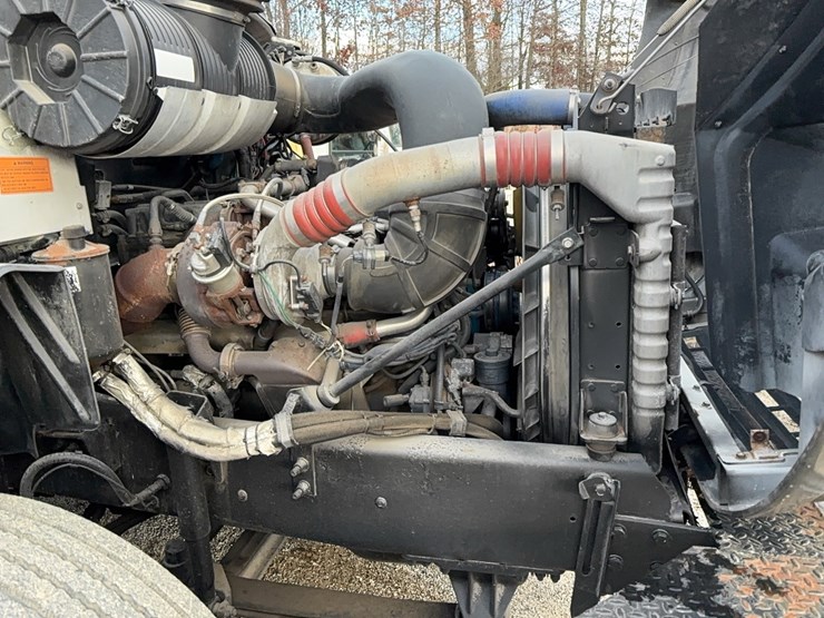 2007-mack-cxn613-truck-tractor-vn:1m1ak06y37n023197-image-25