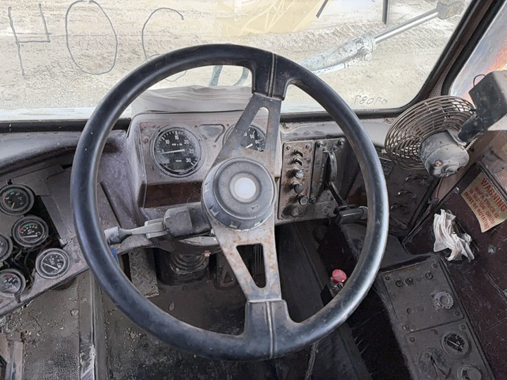 1999-advance-cm3ap6811-concrete-mixer-truck-vn:1a9tac4s8x0007087-image-23