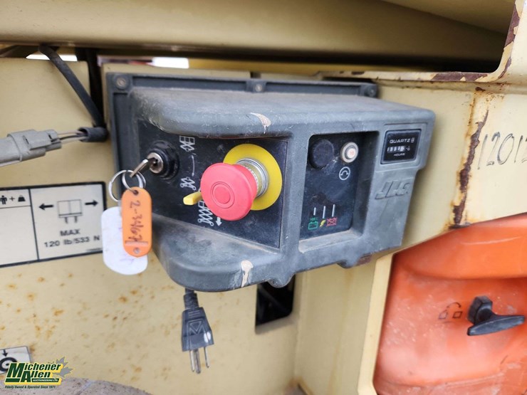 2007-jlg-2030es-image-16