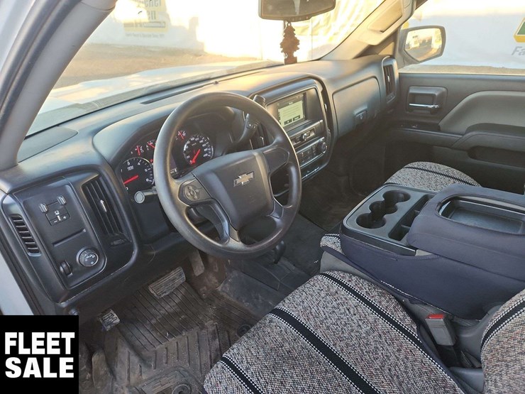 2018-chevrolet-silverado-1500-image-17