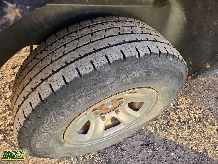 2012-dodge-1500-image-31