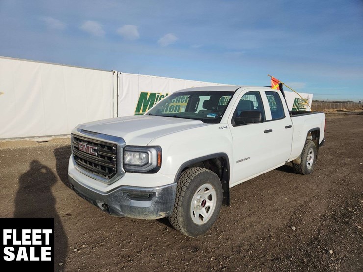 2017-gmc-sierra-1500-image-1