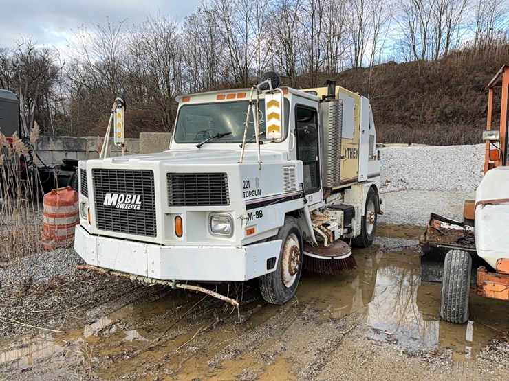 1995-athey-sweeper-vn:1a9s24dr0sr059085-image-1