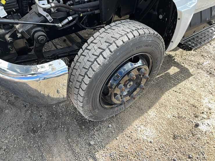 new-unused-chevy-5500-cab-&-chassis-image-21