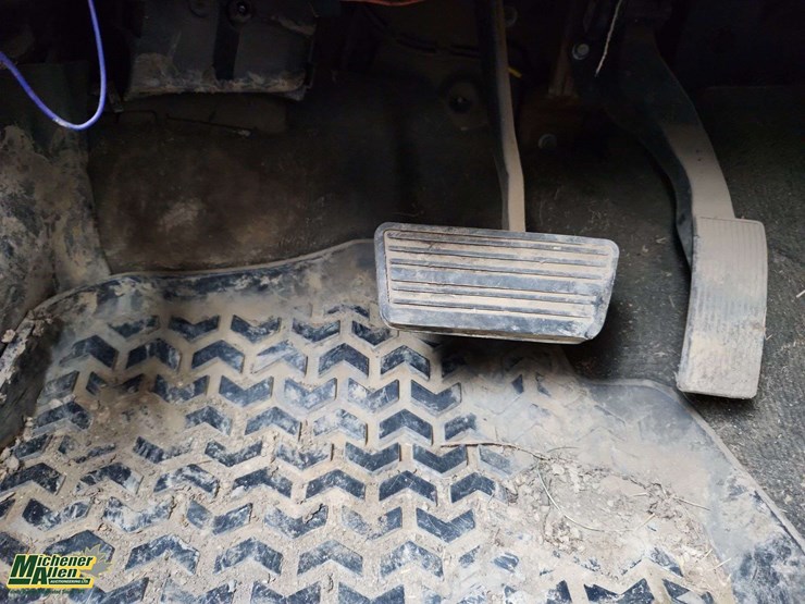 2006-chevrolet-silverado-2500hd-image-23