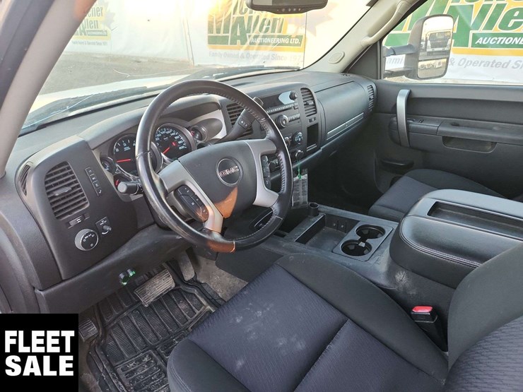 2013-gmc-sierra-1500-sle-image-17