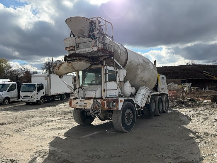 2000-advance-cm3ap6811-concrete-mixer-truck-vn:5dg8au4t0y0007567-image-1