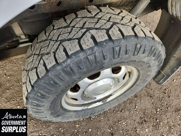 2017-ford-6.5-ft-image-30