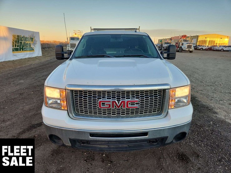 2013-gmc-sierra-1500-sle-image-9