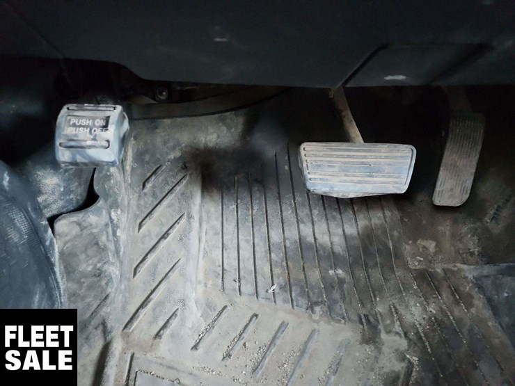 2018-chevrolet-silverado-1500-image-24