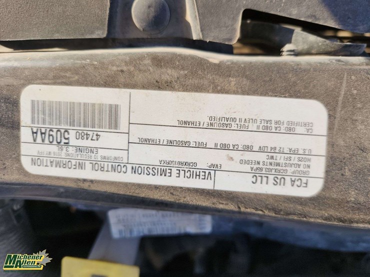 2016-dodge-grand-caravan-crew-image-30