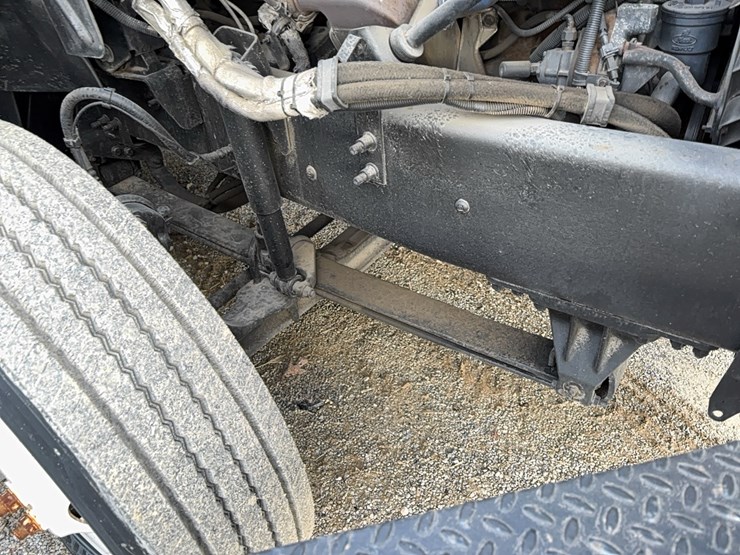 2007-mack-cxn613-truck-tractor-vn:1m1ak06y37n023197-image-24