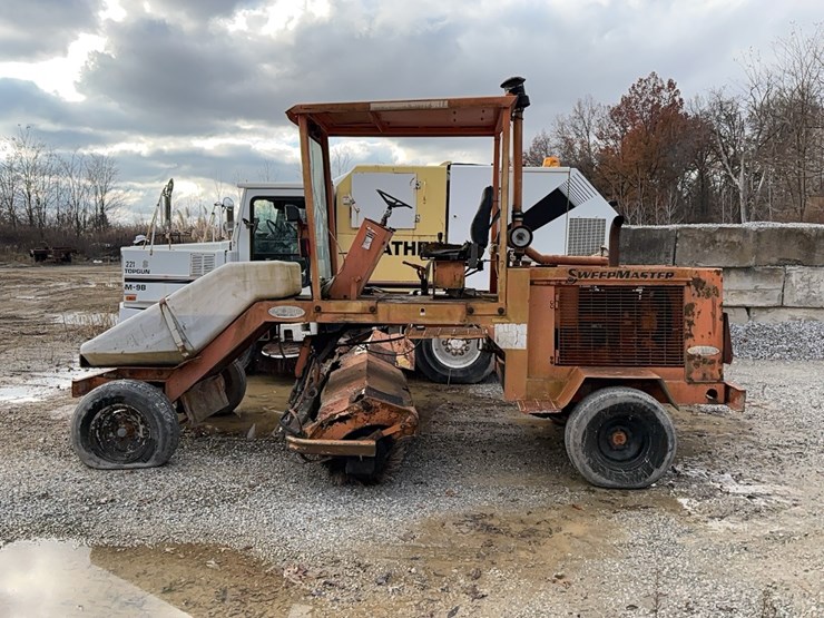 lay-mor-sweepmaster-8c-image-5