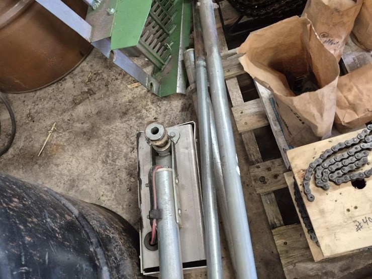 roll-tarp-hardware-image-2