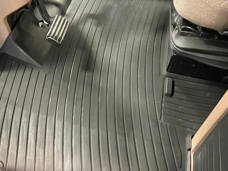 1998-john-deere-9300-image-27