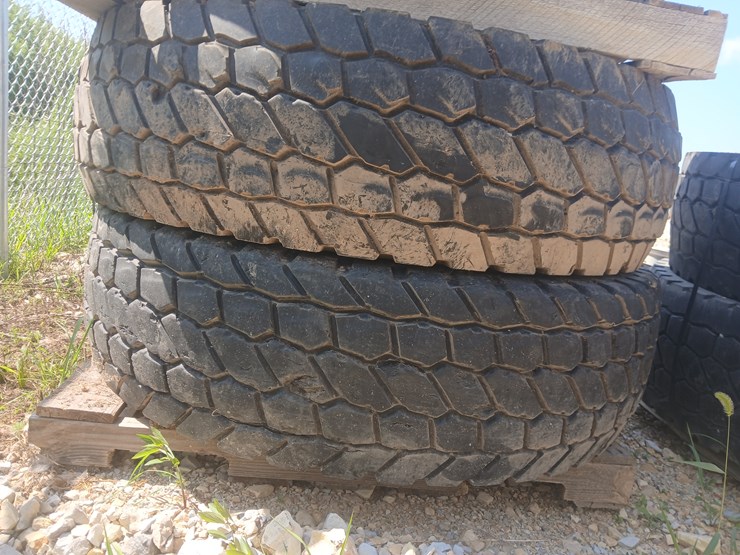 #20630-•-5--bridgestone-loader-tires-image-11
