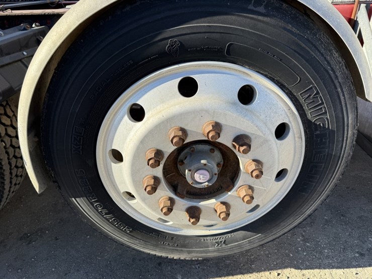 #1952-•-2008-international-eagle-day-cab-truck-tractor-image-78