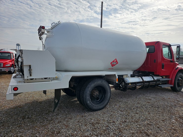 2016-freightliner-s2g-image-17